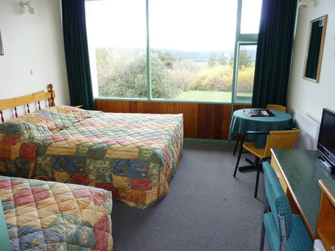 Mountain View Country Inn - Renee 22
