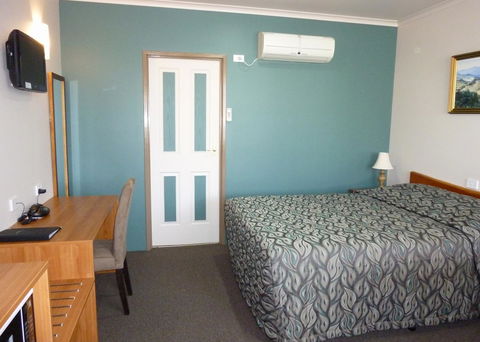 Mountain View Country Inn - Renee 16