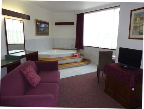 Mountain View Country Inn - Renee 27