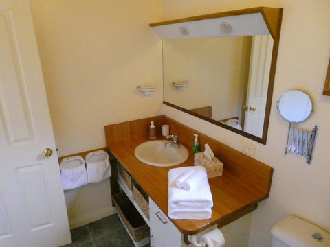 Osprey Lodge & Bungalow - Swimm 22