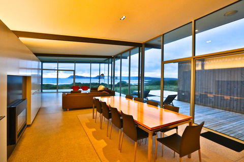 Cloudy Bay Beach House - Internet Find 39