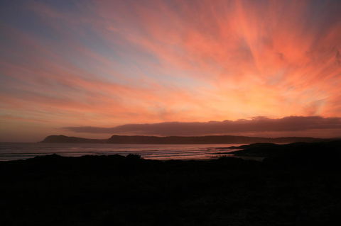 Cloudy Bay Beach House - Internet Find 14