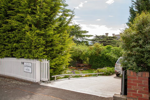 Gatehouse On Stoke - Swimm 13