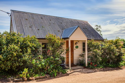 Wagners Cottages - Petrol Stations 31