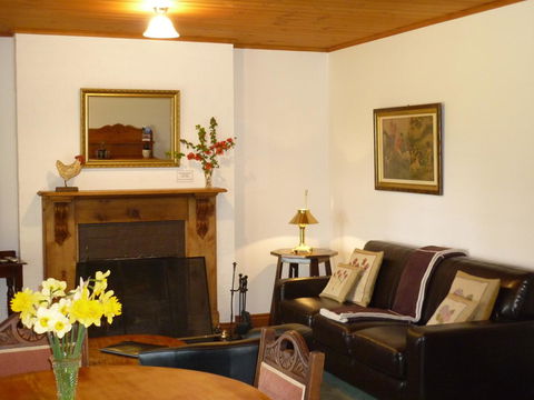 Wagners Cottages - Petrol Stations 7