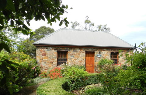 Wagners Cottages - Petrol Stations 2