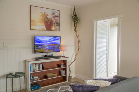 New Aptmnt Only 5 Mins To Mona Gallery - Qld Realsetate 0