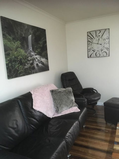 3ree- Spacious & Charming Apartment - Renee 6