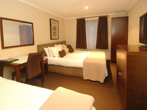Ramada Resort By Wyndham Dinner Plain Mt Hotham - Internet Find 10