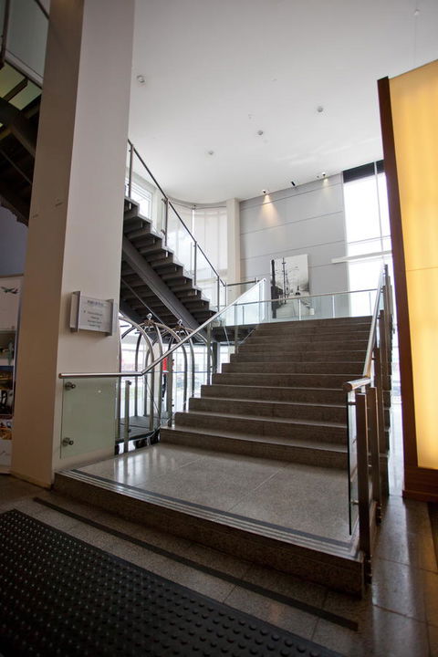 PARKROYAL Melbourne Airport - Swimm 25