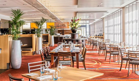 PARKROYAL Melbourne Airport - Swimm 9