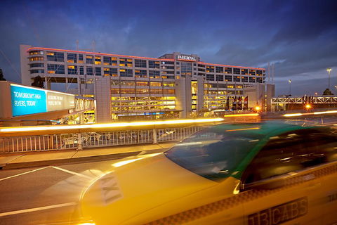 PARKROYAL Melbourne Airport - Swimm 0