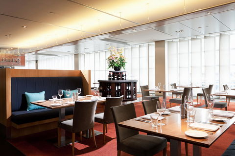 PARKROYAL Melbourne Airport - Swimm 36