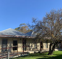 Dunkeld Studio Accommodation - Internet Find