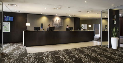 Holiday Inn Melbourne Airport - Swimm 4