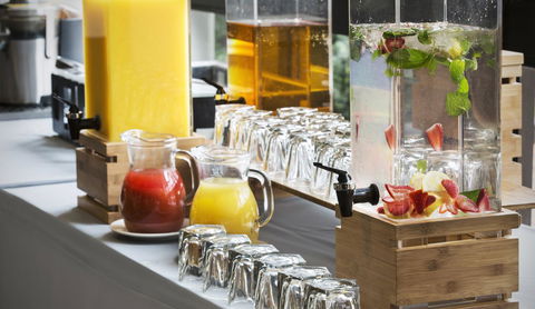 Holiday Inn Melbourne Airport - Swimm 19