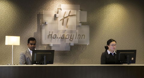 Holiday Inn Melbourne Airport - Swimm 18