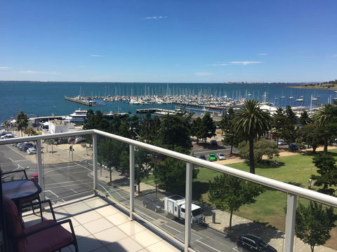 Geelong Waterfront Penthouse Apartment - Internet Find 1