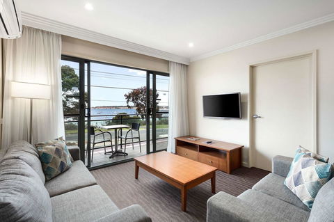 Quality Hotel Bayside Geelong - Internet Find 1