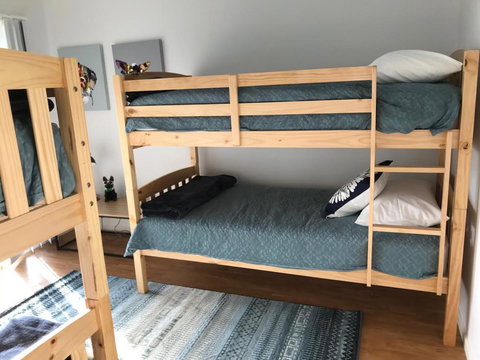 Sunsets On Martyrs Beach House - Ocean Views - Renee 15