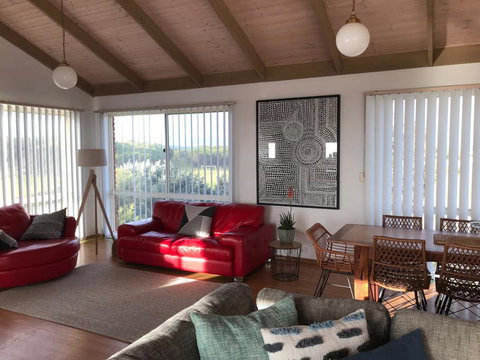 Sunsets On Martyrs Beach House - Ocean Views - Renee 11