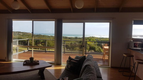 Sunsets On Martyrs Beach House - Ocean Views - Renee 6
