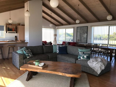 Sunsets On Martyrs Beach House - Ocean Views - Renee 13