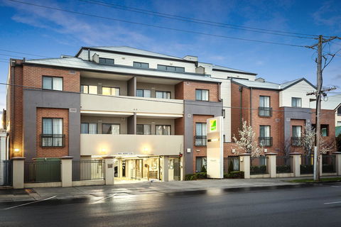 Quest Geelong - Internet Find 1