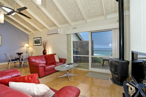 A Great Ocean Road Resort Whitecrest. - Petrol Stations 5