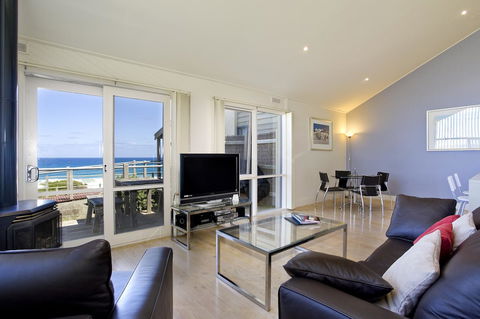 A Great Ocean Road Resort Whitecrest. - Petrol Stations 4