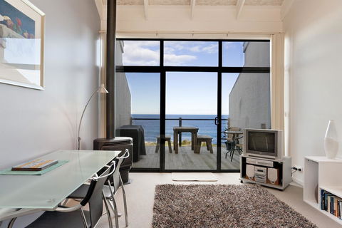A Great Ocean Road Resort Whitecrest. - Petrol Stations 6