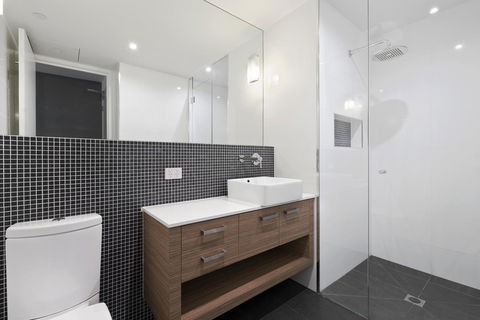 Vue Apartments & Day Spa - Internet Find 11