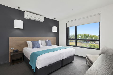 Vue Apartments & Day Spa - Internet Find 1