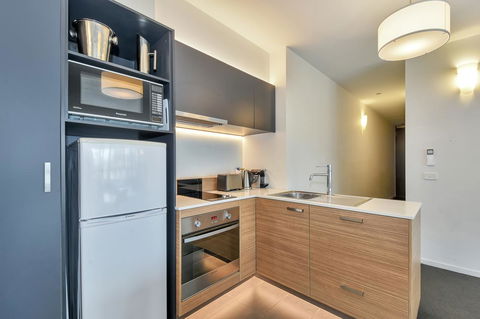 Vue Apartments & Day Spa - Internet Find 23