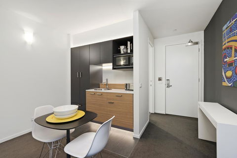 Vue Apartments & Day Spa - Internet Find 2