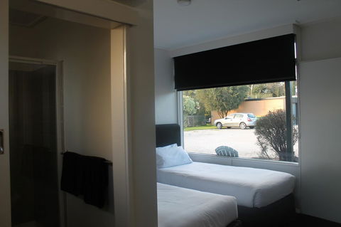 Rochester Motel - Renee 7