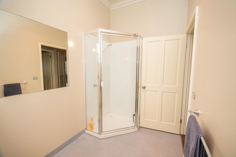 The Pitch - Swimm 28