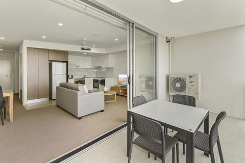 Direct Hotels - Aquarius Kawana - Internet Find 22