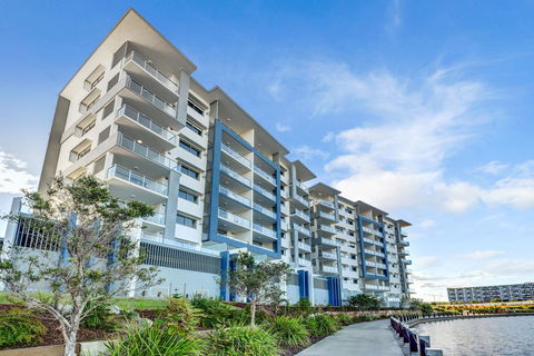 Direct Hotels - Aquarius Kawana - Internet Find 1