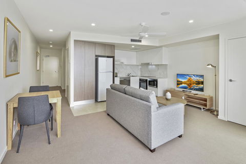 Direct Hotels - Aquarius Kawana - Internet Find 20