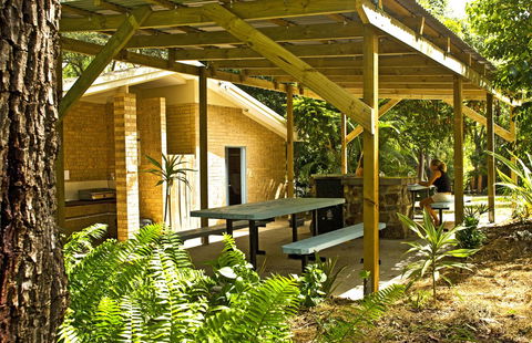 Captain Cook Holiday Village 1770 - Internet Find 9