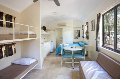 Captain Cook Holiday Village 1770 - Internet Find 14