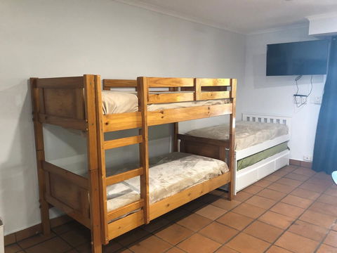 Captain Cook Holiday Village 1770 - Internet Find 18