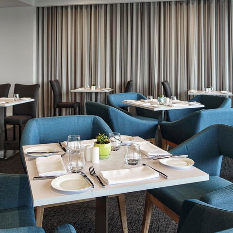 BEST WESTERN PLUS Lake Kawana Hotel - Internet Find 33