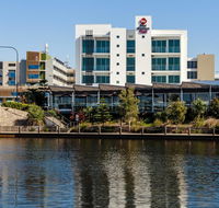 BEST WESTERN PLUS Lake Kawana Hotel - Renee