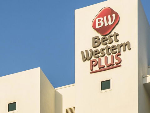 BEST WESTERN PLUS Lake Kawana Hotel - Internet Find 23