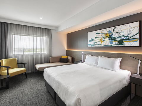 BEST WESTERN PLUS Lake Kawana Hotel - Internet Find 7