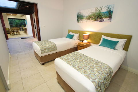 Sandcastles 1770 Motel & Resort - Internet Find 12