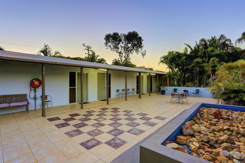 Sandcastles 1770 Motel & Resort - Internet Find 17