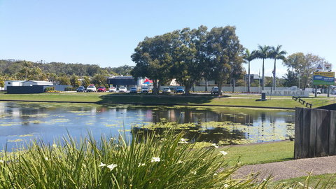 Alex Beach Cabins And Tourist Park - Swimm 18